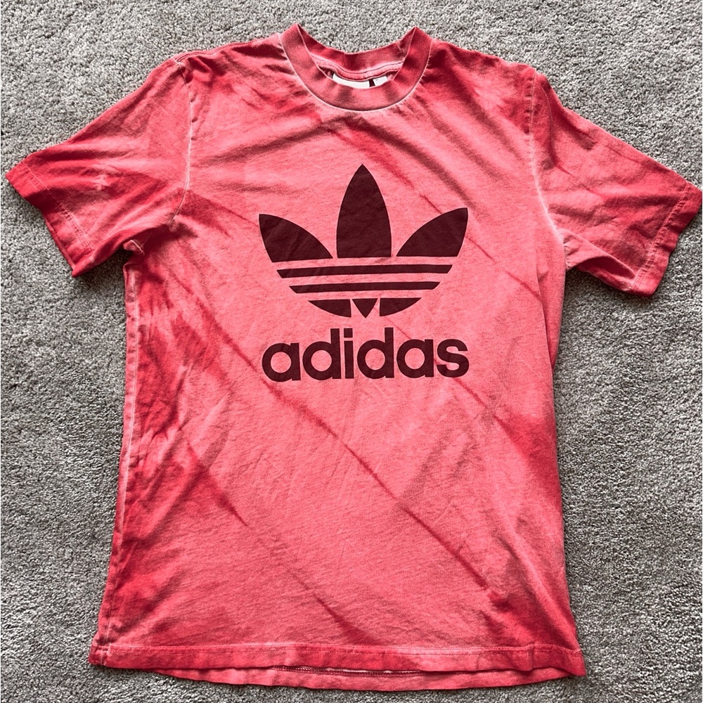 Like New Adidas Originals Men's Tie Dye Short Sleeve Light Red T-Shirt - Picture 2 of 3